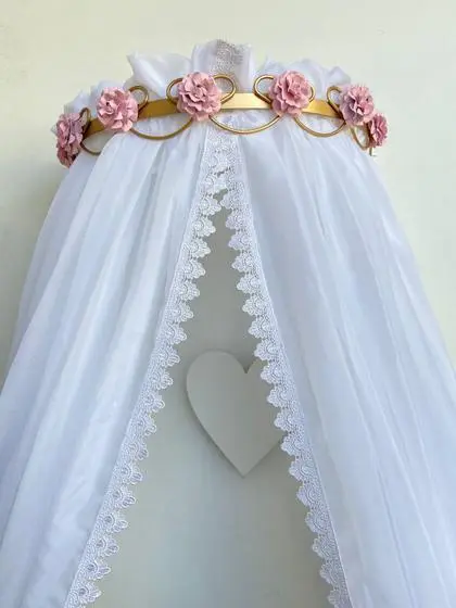 Dossel Arabesco Flores Dourado + Voil Guipir - Berço De Luxo - Image 2